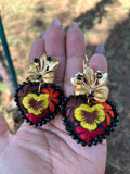 Aretes de corazon Bordados, aretes Tradicionales Mexicanos, Aretes bordados A mano, Artesanía Mexicana, Aretes San Antonino