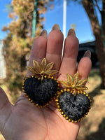 Aretes de corazon Bordados, aretes Tradicionales Mexicanos, Aretes bordados A mano, Artesanía Mexicana, Aretes San Antonino