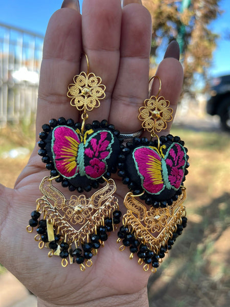 Aretes de corazon Bordados, aretes Tradicionales Mexicanos, Aretes bordados A mano, Artesanía Mexicana, Aretes San Antonino