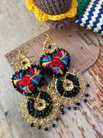 Aretes de corazon Bordados, aretes Tradicionales Mexicanos, Aretes bordados A mano, Artesanía Mexicana, Aretes San Antonino