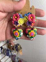 Camila/ Aretes de copal, Aretes Tradicionales Mexicanos, Aretes pintados a mano, Artesanía Mexicana