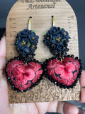 Aretes de corazon Bordados, aretes Tradicionales Mexicanos, Aretes bordados A mano, Artesanía Mexicana, Aretes San Antonino