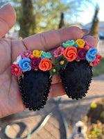 Gretel/ Aretes Bordados, aretes de calavera, Dia de muertos, aretes Tradicionales Mexicanos, Aretes bordados A mano, Artesanía Mexicana