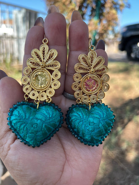 Aretes de corazon Bordados, aretes Tradicionales Mexicanos, Aretes bordados A mano, Artesanía Mexicana, Aretes San Antonino