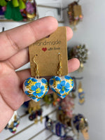 Septiembre!/ Aretes de copal, Aretes Tradicionales Mexicanos, Aretes pintados a mano, Artesanía Mexicana