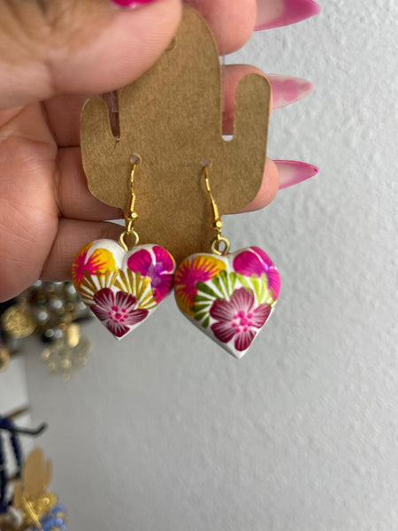 Kansas#/ Aretes de copal, Aretes Tradicionales Mexicanos, Aretes pintados a mano, Artesanía Mexicana