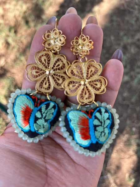 Aretes de corazon Bordados, aretes Tradicionales Mexicanos, Aretes bordados A mano, Artesanía Mexicana, Aretes San Antonino