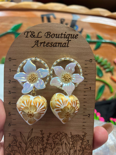 Aretes de copal, Aretes Tradicionales Mexicanos, Aretes pintados a mano, Artesanía Mexicana