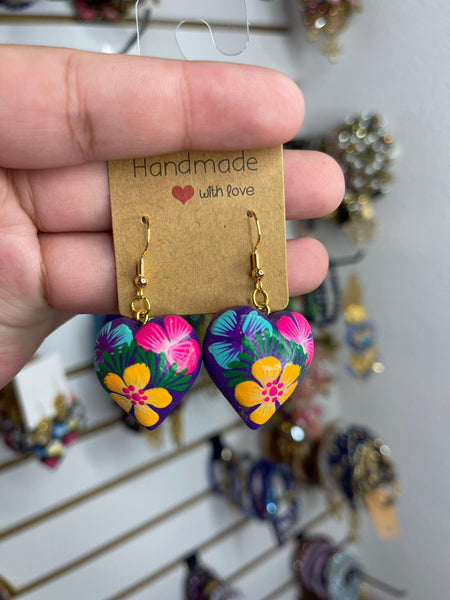 Uva!/ Aretes de copal, Aretes Tradicionales Mexicanos, Aretes pintados a mano, Artesanía Mexicana