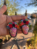 Kara/ Aretes Bordados, aretes de calavera, Dia de muertos, aretes Tradicionales Mexicanos, Aretes bordados A mano, Artesanía Mexicana