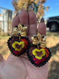 Aretes de corazon Bordados, aretes Tradicionales Mexicanos, Aretes bordados A mano, Artesanía Mexicana, Aretes San Antonino