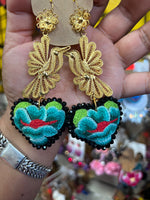 Aretes de corazon Bordados, aretes Tradicionales Mexicanos, Aretes bordados A mano, Artesanía Mexicana, Aretes San Antonino