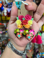 Summer/ Aretes de copal, Aretes Tradicionales Mexicanos, Aretes pintados a mano, Artesanía Mexicana